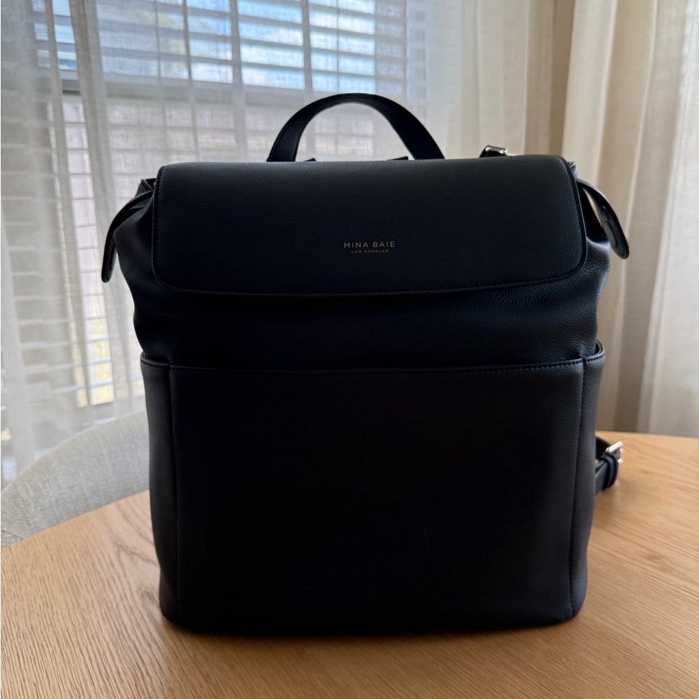 Mina Baie Kinney Full